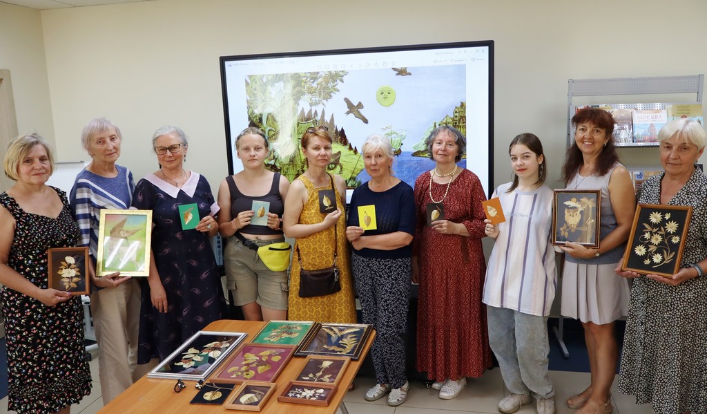 Творческий мастер-класс "Волшебная соломка. Листик"