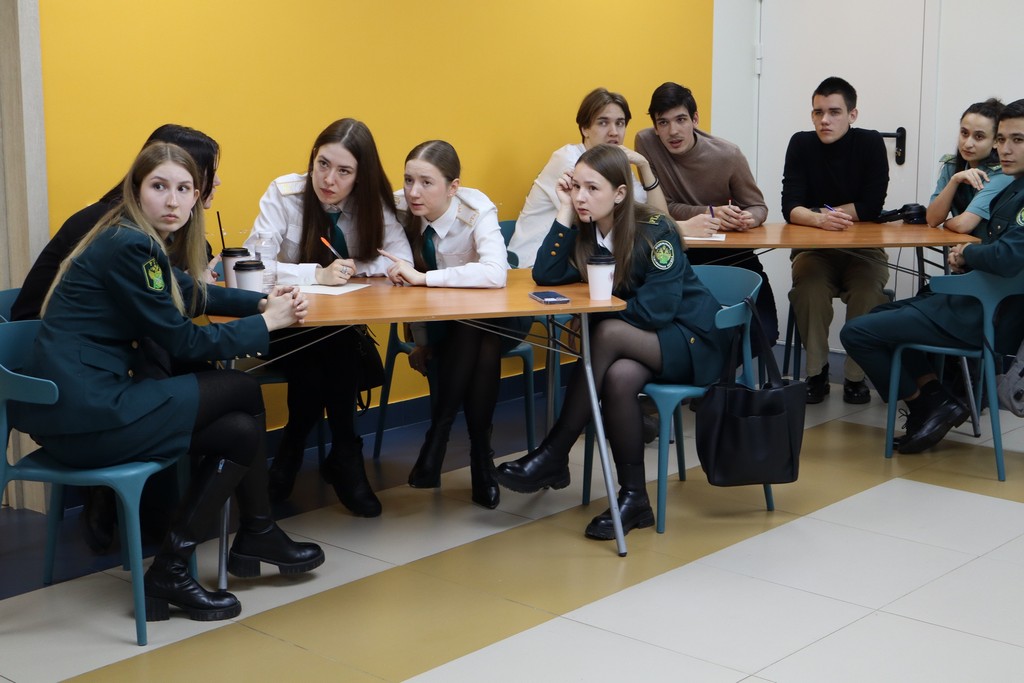 Интеллектуальная игра по морскому праву и лоцманскому делу  «ПЛАВАЛИ! ЗНАЕМ!»