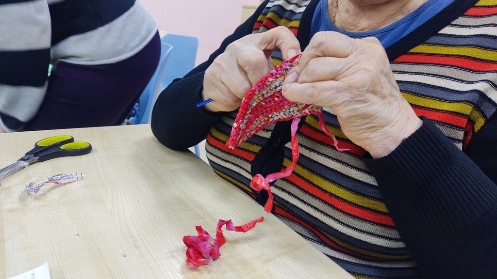 Мастер-класс «Корзинка из полиэтилена»