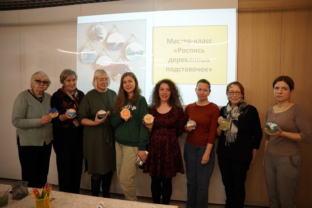 Мастер-класс «Роспись деревянных подставок»