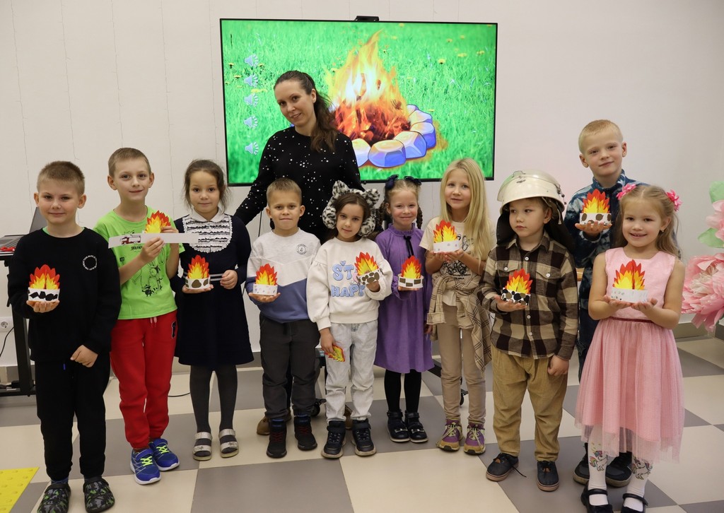 Игровая программа с мастер-классом «Огонь – наш друг и враг»