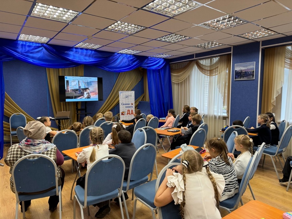 Информационный час  «Адмирал Ф.Ф. Ушаков – святой праведный воин»