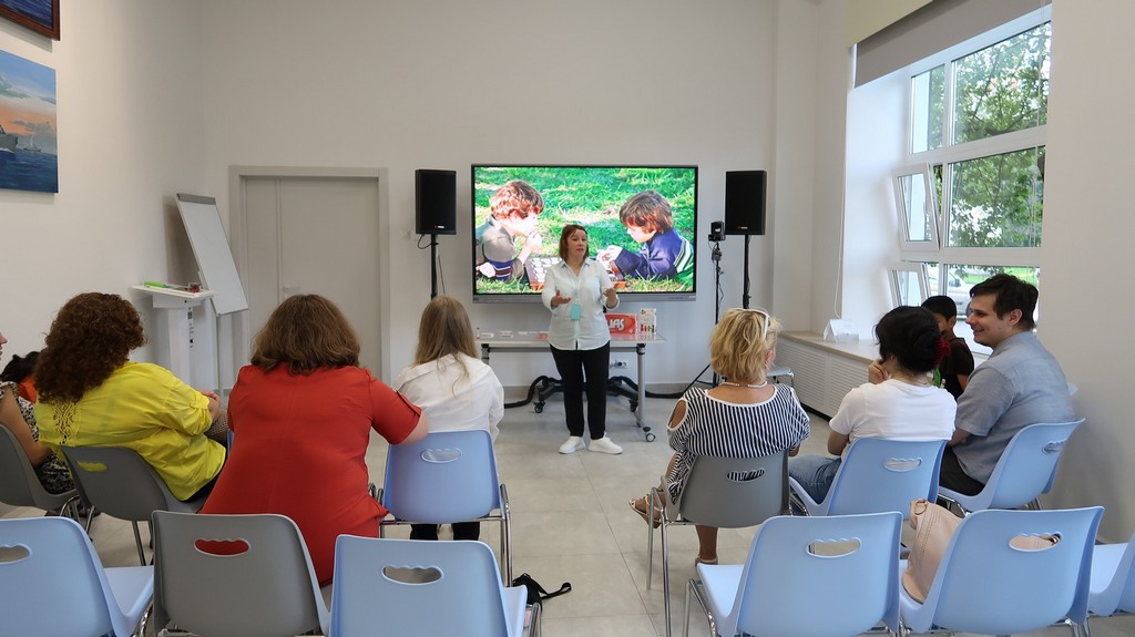 Увлекательная игра «Alias» или «Скажи иначе»