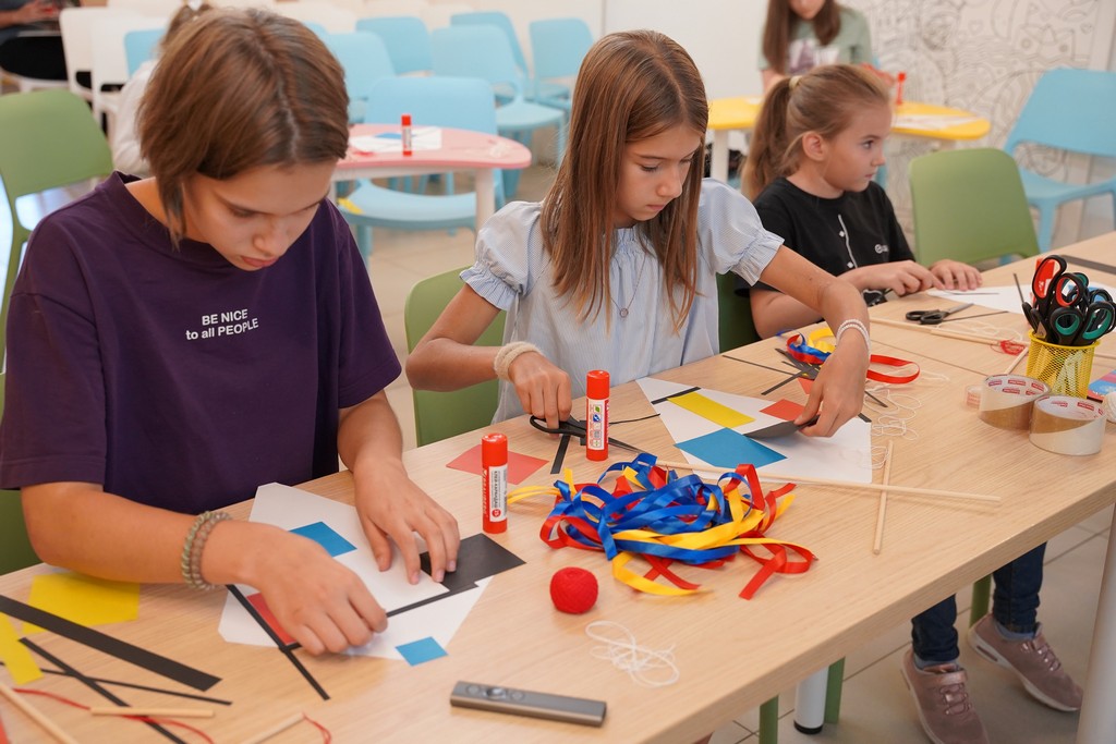 Лекция с мастер-классом  «Синий, желтый, красный. Пит Мондриан»