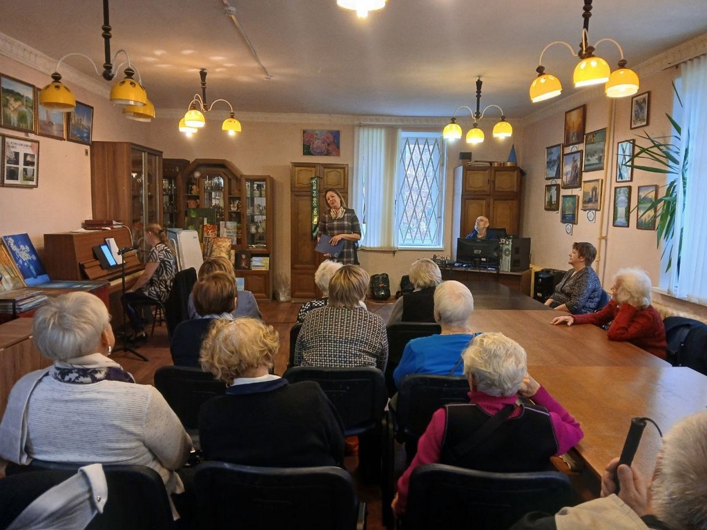 Музыкально-поэтическая программа «Осенние мелодии стихов»